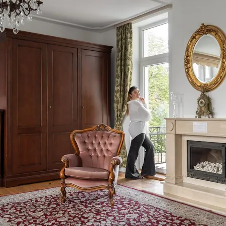 Grand Belle - Przestronny Blisko Plazy By Lion ソポト