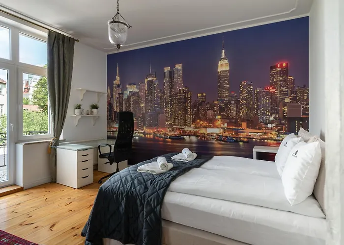 Grand Belle - Przestronny Blisko Plazy By Lion アパート ソポト